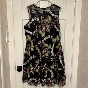 Tahari size 16 Embroidered Floral dress